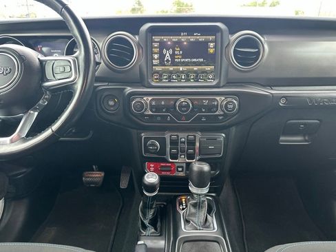 Used 2023 Jeep Wrangler Unlimited Rubicon 4xe w/ Cold Weather Group AWD/4WD image 20