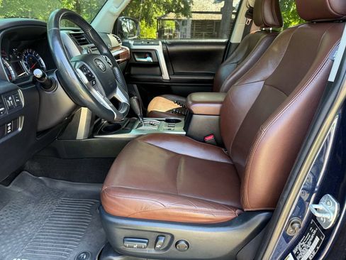 Used 2017 Toyota 4Runner Limited AWD/4WD image 16