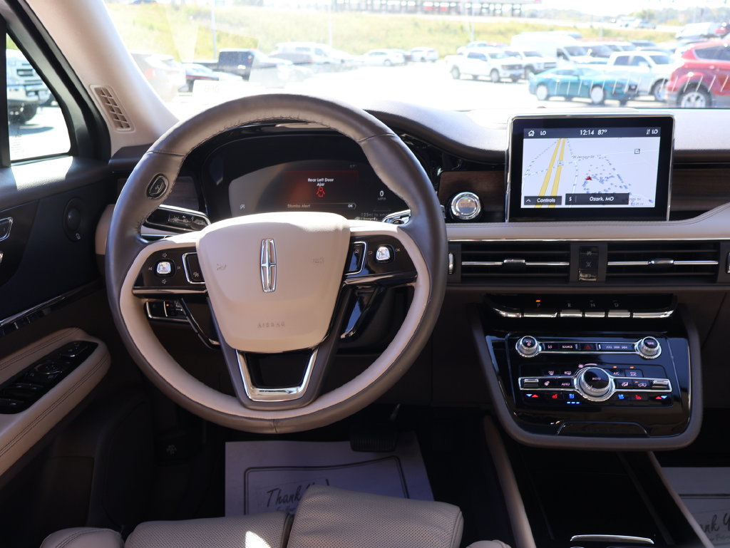 Used 2021 Lincoln Corsair Reserve AWD/4WD image 19