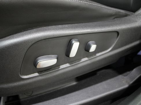 Used 2020 Cadillac XT6 Premium Luxury image 4