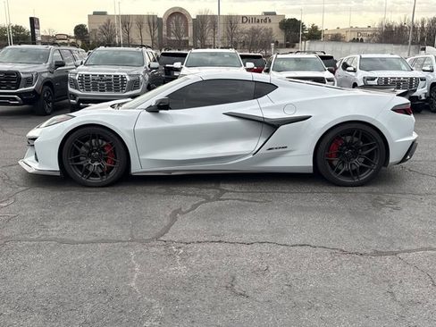 Used 2023 Chevrolet Corvette Z06 image 6