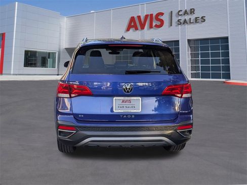Used 2024 Volkswagen Taos SE image 9