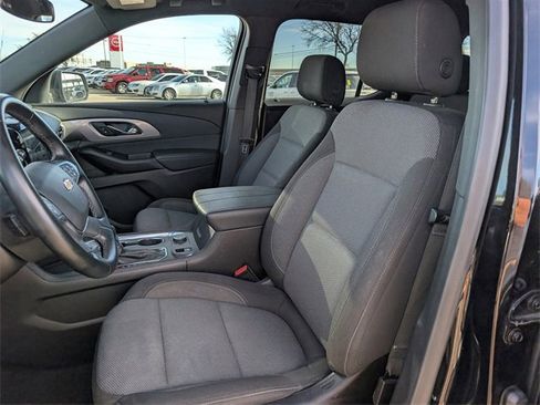 Used 2023 Chevrolet Traverse LT image 26