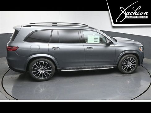 Used 2025 Mercedes-Benz GLS 450 4MATIC image 49