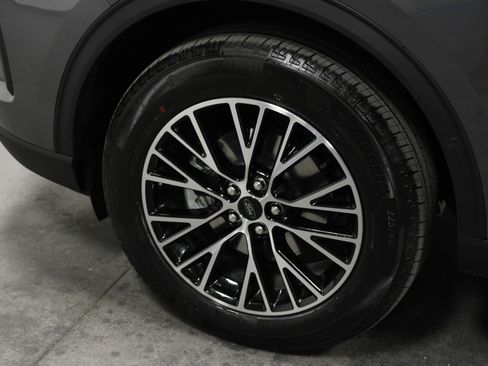 New 2026 Ford Escape SE image 10