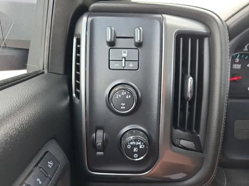Used 2015 Chevrolet Silverado 2500 LTZ w/ Snow Plow Prep Package AWD/4WD image 27