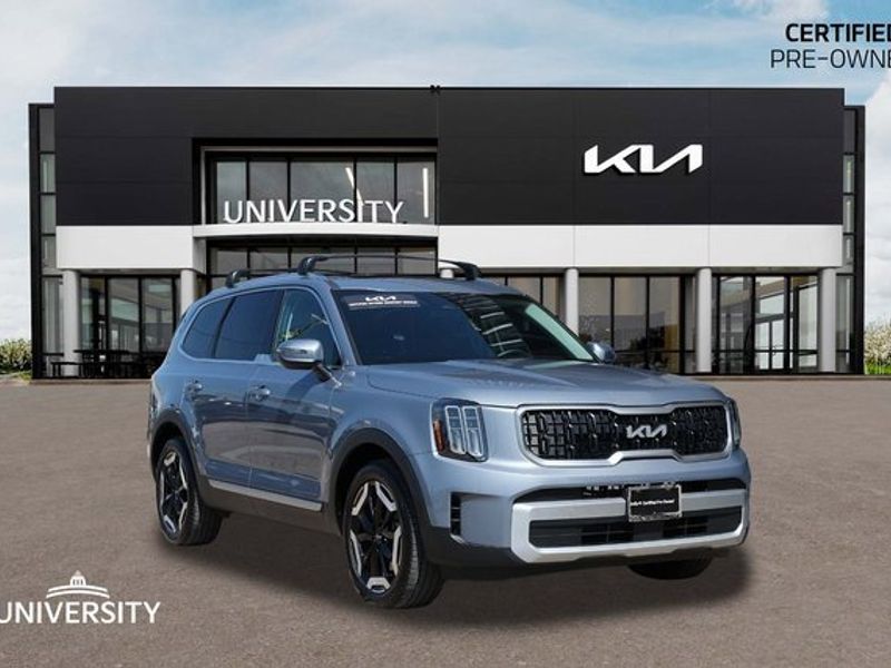 Certified 2025 Kia Telluride EX w/ EX Captain's Chair Package image 1