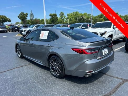 Used 2025 Toyota Camry XSE FWD image 18
