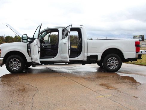 New 2026 Ford F350 Lariat image 35