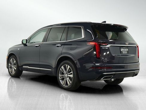 Used 2025 Cadillac XT6 Premium Luxury w/ Technology Package image 3