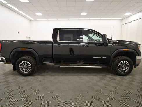 Used 2021 GMC Sierra 3500 SLE w/ SLE Value Package image 9