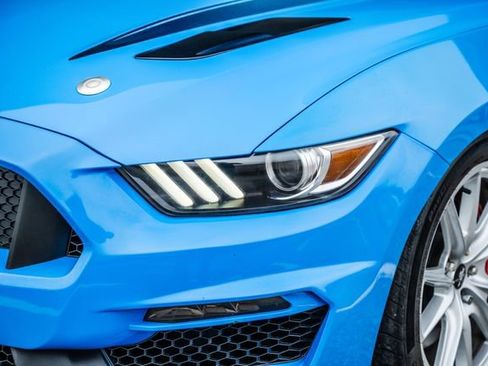 Used 2017 Ford Mustang GT Premium w/ Equipment Group 401A RWD image 41