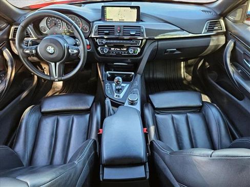 Used 2020 BMW M4 Convertible w/ Competition Package image 17