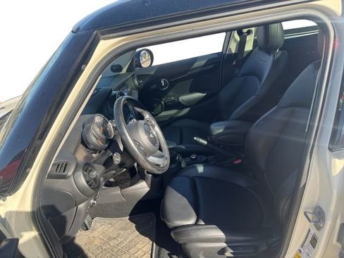 Used 2018 MINI Cooper S image 9