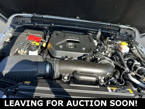 Used 2024 Jeep Wrangler Sport image 11