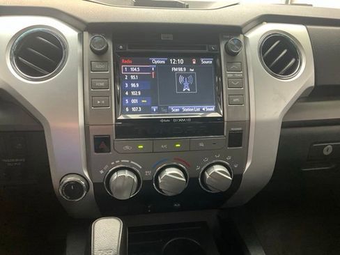 Used 2016 Toyota Tundra SR5 AWD/4WD image 9