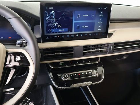 New 2026 Lincoln Corsair Premiere image 5