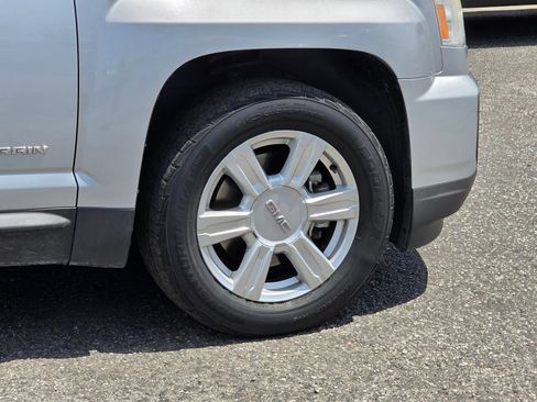 Used 2016 GMC Terrain SLE FWD image 9