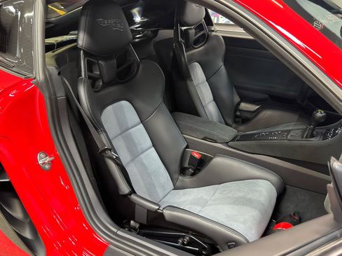 Used 2023 Porsche 718 Cayman GT4 RS RWD image 26