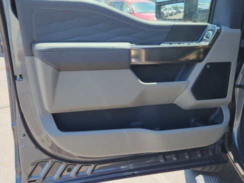 New 2026 Ford F350 Platinum w/ Platinum Plus Package AWD/4WD image 12
