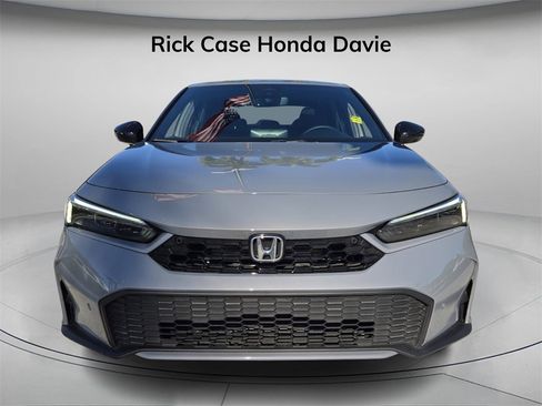 Used 2025 Honda Civic Sport Touring image 5