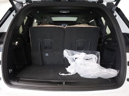 New 2025 Jeep Grand Cherokee L Limited w/ Luxury Tech Group II image 27