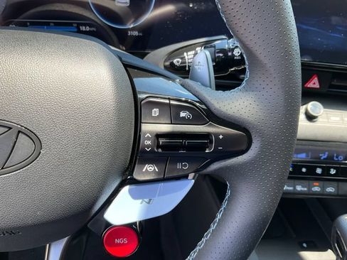 Used 2025 Hyundai Elantra N FWD image 13