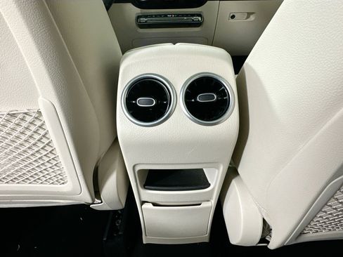 Certified 2023 Mercedes-Benz GLA 250 4MATIC w/ Premium Package image 32