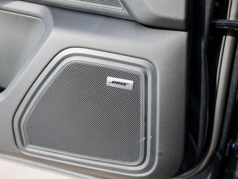 Certified 2026 Porsche Macan Turbo AWD/4WD image 22