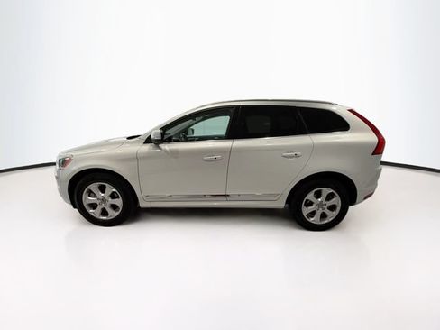 Used 2016 Volvo XC60 T5 Premier w/ Proximity Package AWD/4WD image 4