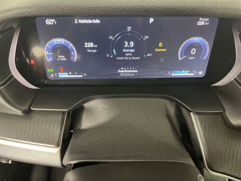 Used 2023 Jeep Grand Cherokee Laredo image 14