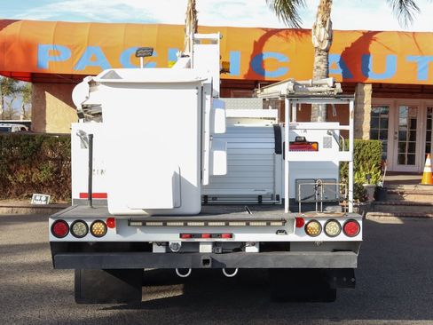 Used 2012 Ford F550 2WD Regular Cab Super Duty w/ PWR Equipment Group image 10