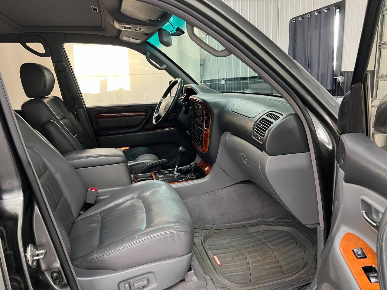 Used 1999 Lexus LX 470 4WD image 11