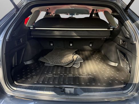 Used 2024 Subaru Outback Premium image 29