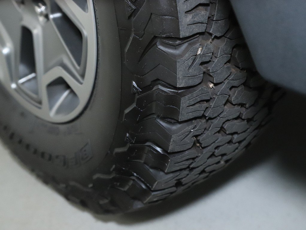 Used 2017 Jeep Wrangler Rubicon w/ Connectivity Group AWD/4WD image 28