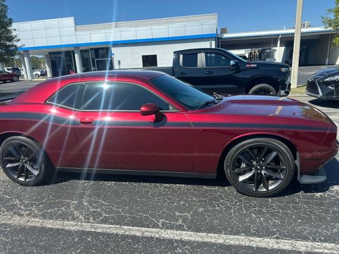 Used 2019 Dodge Challenger GT image 3
