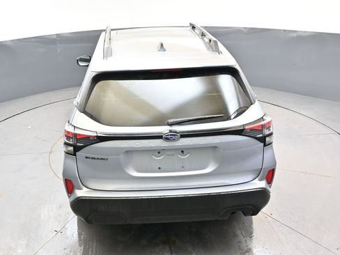 Certified 2025 Subaru Forester Premium AWD/4WD image 40