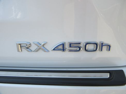 Used 2021 Lexus RX 450h AWD w/ Luxury Package image 8