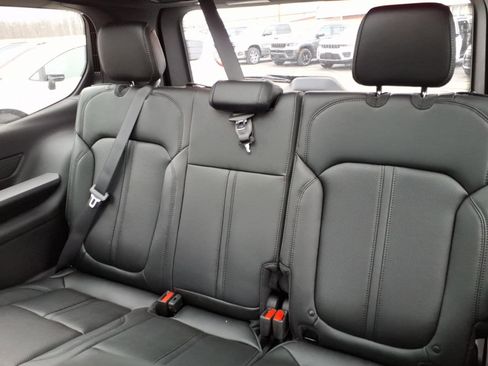 New 2026 Jeep Grand Wagoneer Limited AWD/4WD image 10