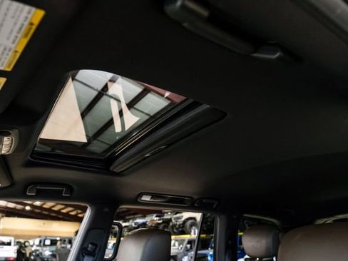 Used 2022 Nissan Armada Platinum w/ Captain's Chairs Package image 16