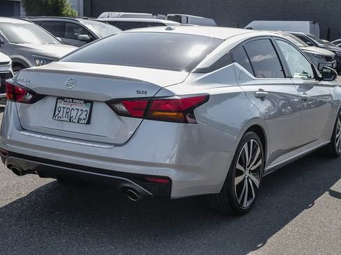 Used 2022 Nissan Altima 2.5 SR FWD image 7