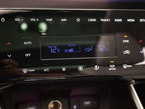 Used 2023 Hyundai Tucson Limited image 32