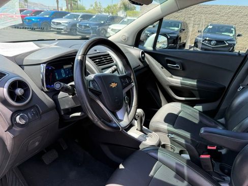 Used 2016 Chevrolet Trax LT w/ LT Convenience Package FWD image 10