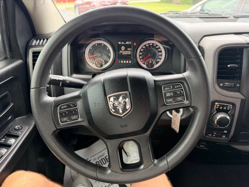 Used 2019 RAM 1500 Express w/ Express Value Package AWD/4WD image 15