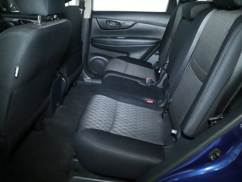 Used 2020 Nissan Rogue S image 14