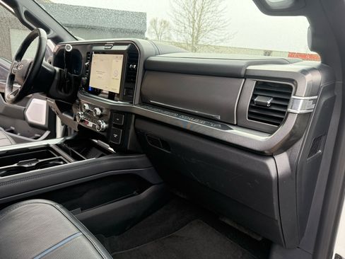 Used 2025 Ford F250 Platinum image 20