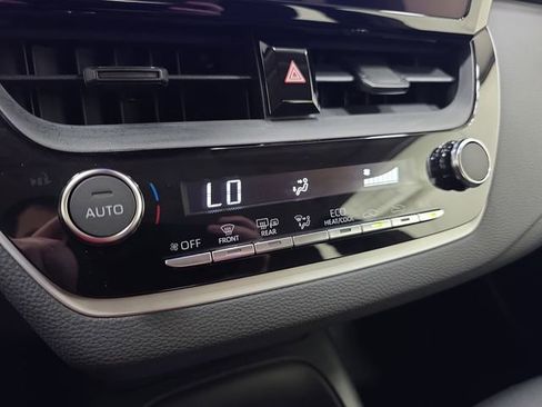 Certified 2025 Toyota Corolla LE w/ LE Premium Package FWD image 18
