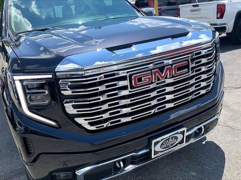 Used 2023 GMC Sierra 1500 Denali w/ Technology Package AWD/4WD image 28