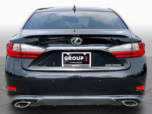 Used 2016 Lexus ES 350 w/ Ultra Luxury Package FWD image 5