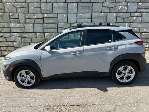 Used 2023 Hyundai Kona SEL w/ Convenience Package AWD/4WD image 3